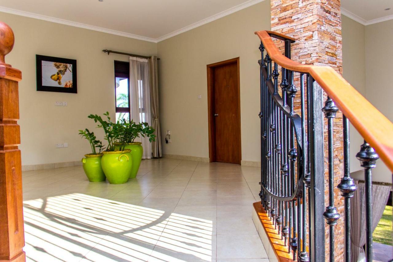 Akasu Bed And Breakfast Kampala Extérieur photo