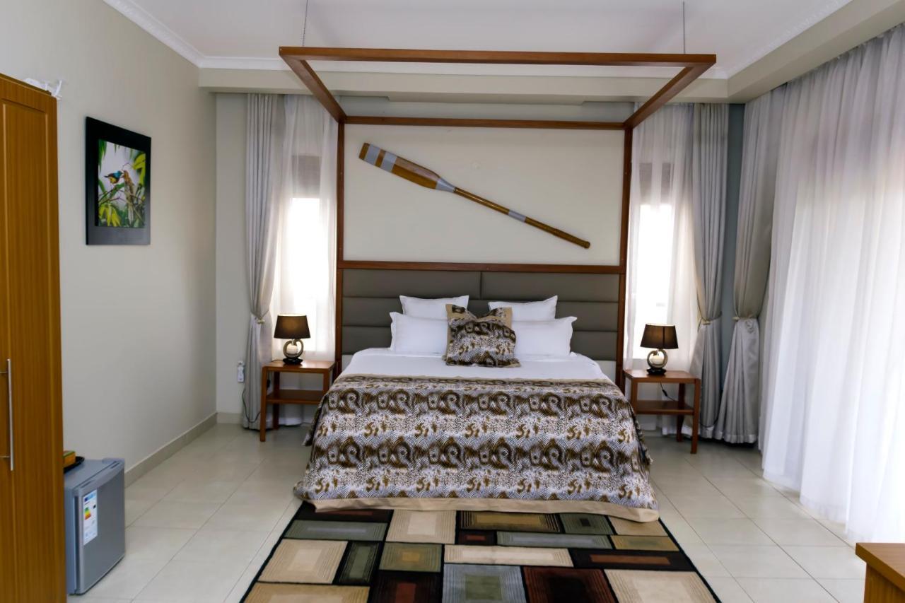 Akasu Bed And Breakfast Kampala Extérieur photo